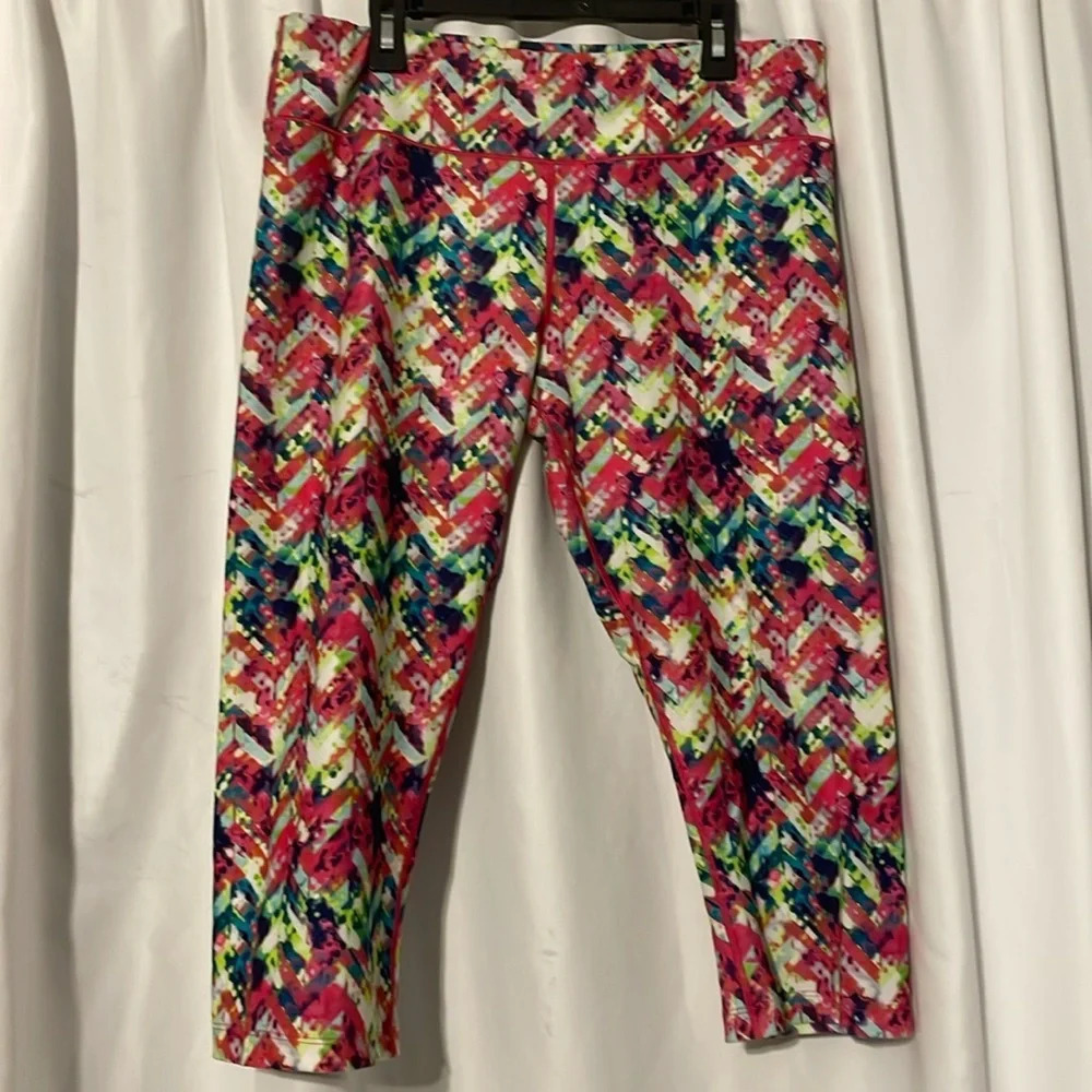 Patterned cropped hot pink blue neon green fun leggings size Large